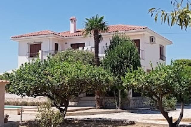 Villa with private pool