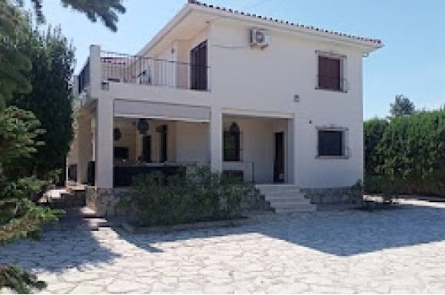 Villa with private pool